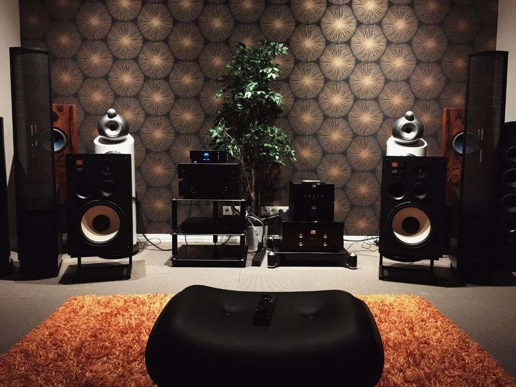 Audiophile listening space