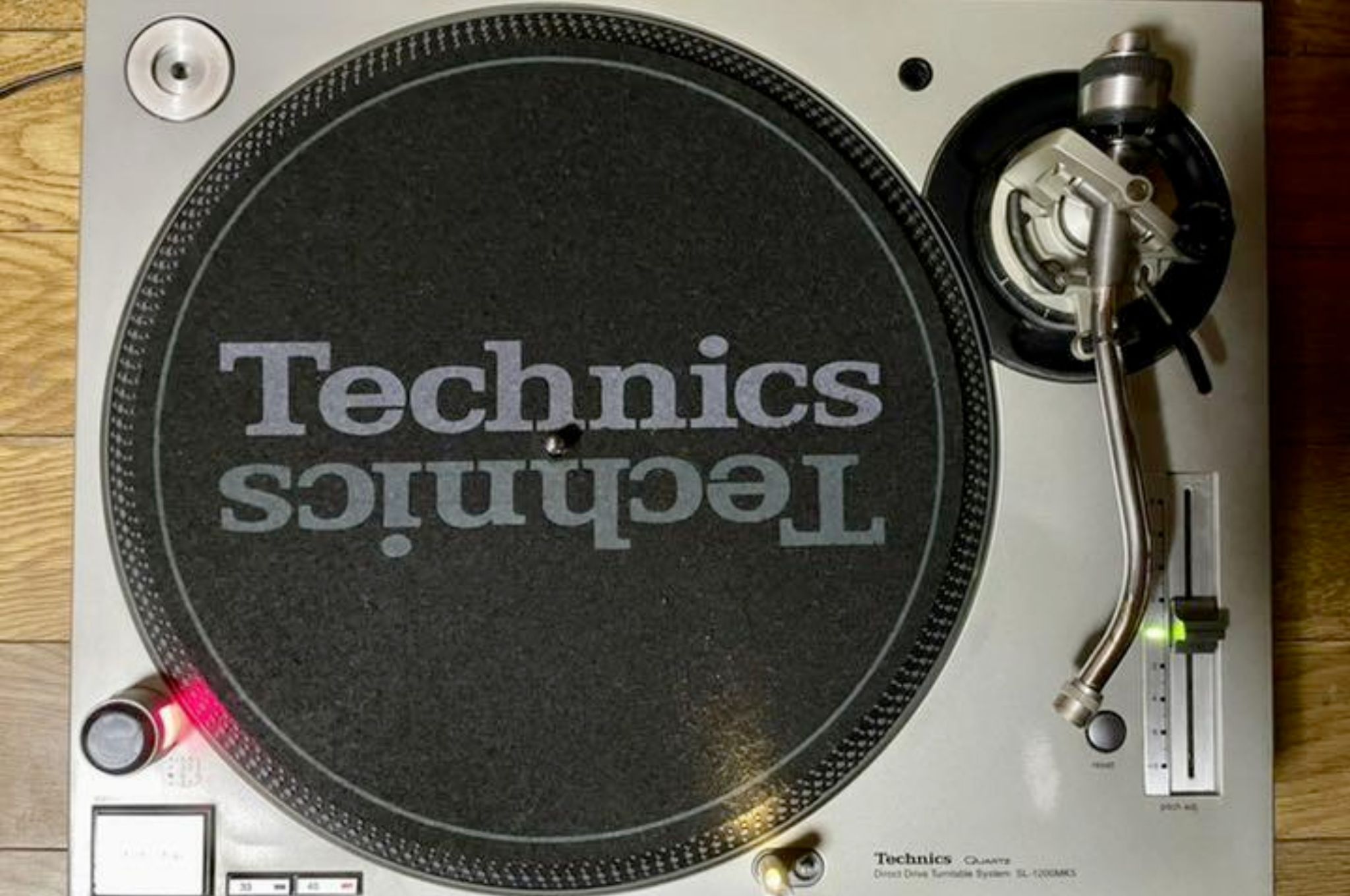Technics vintage turntable 